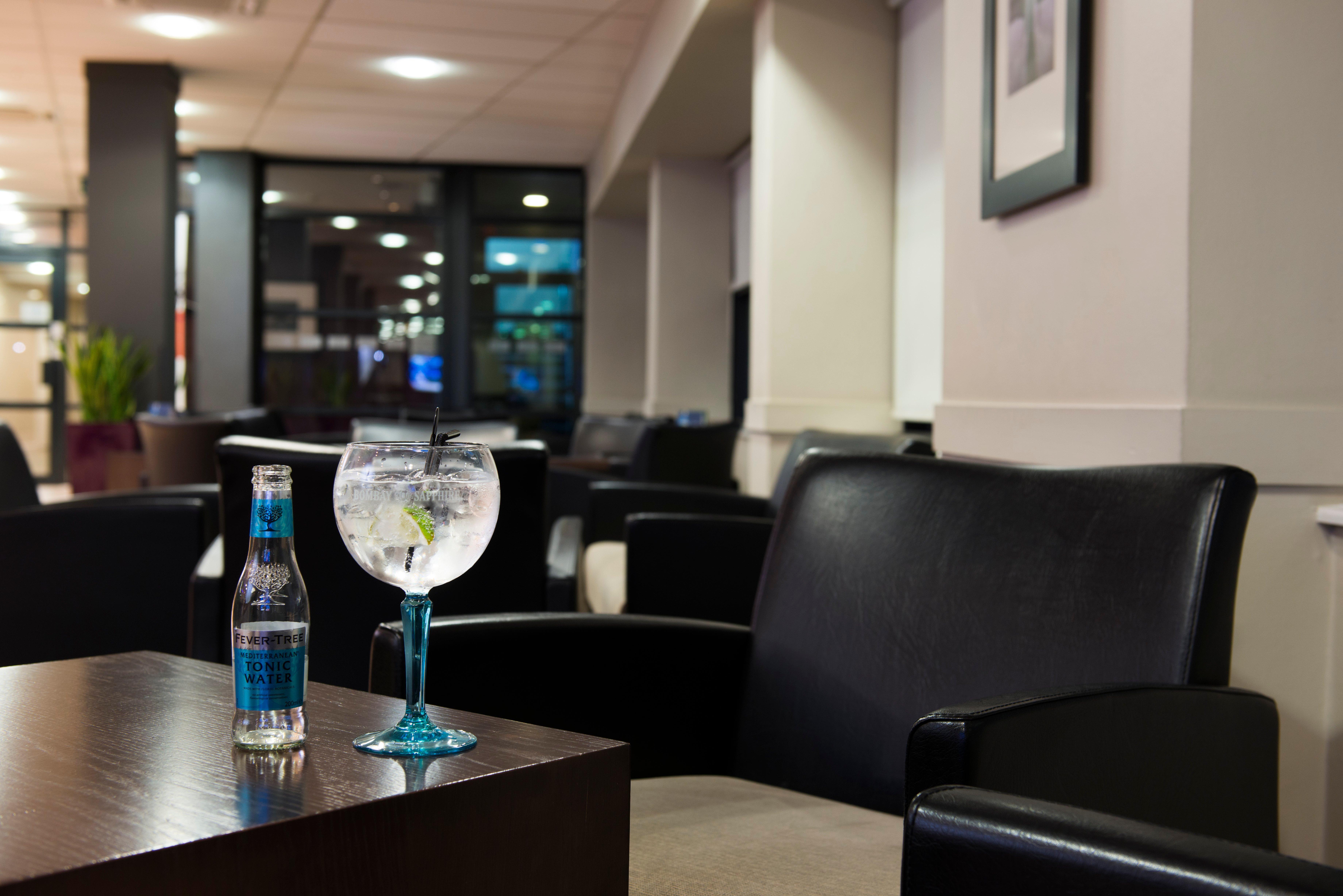 Holiday Inn Express Stirling By Ihg Exteriör bild