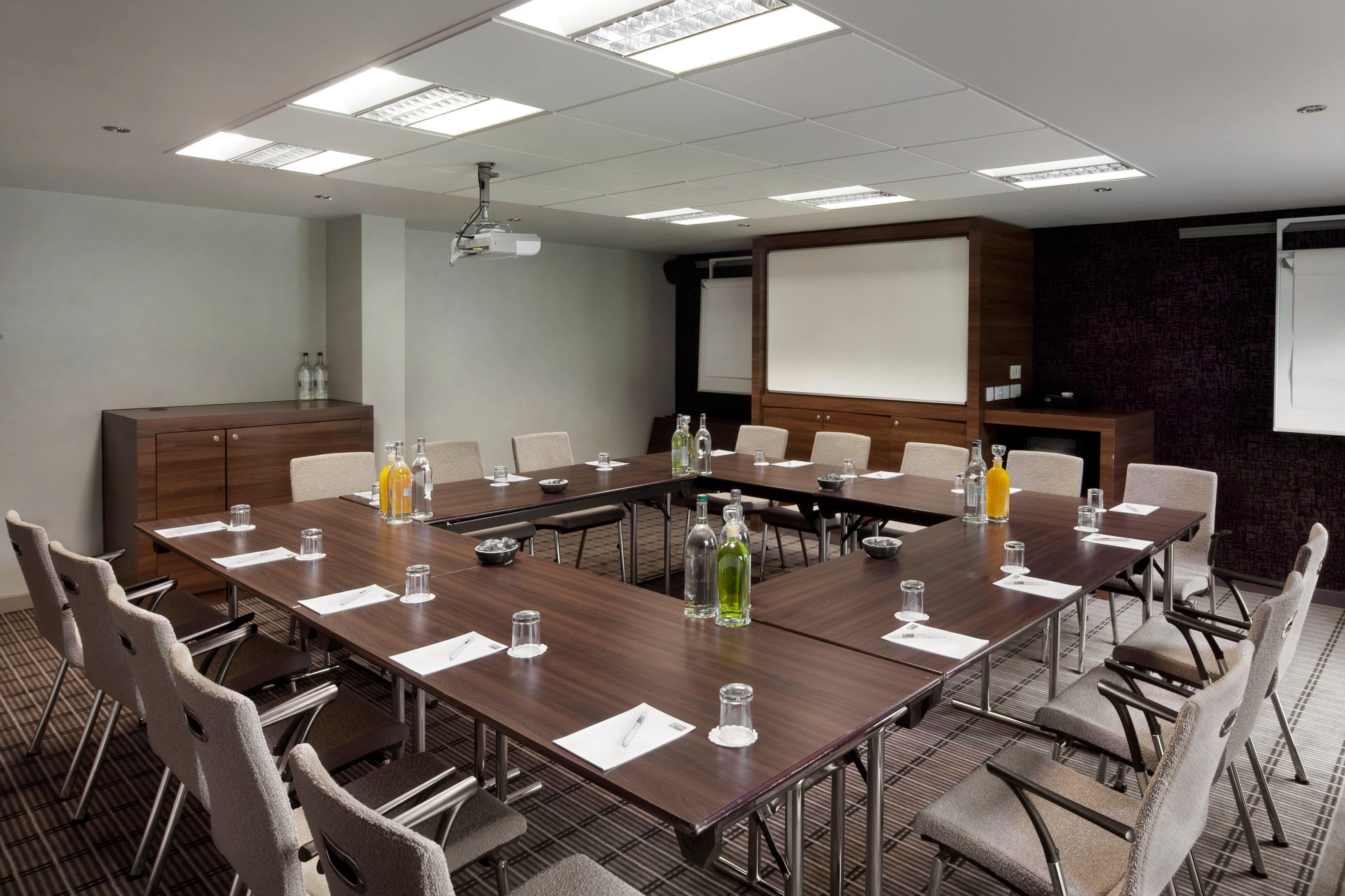 Holiday Inn Express Stirling By Ihg Exteriör bild