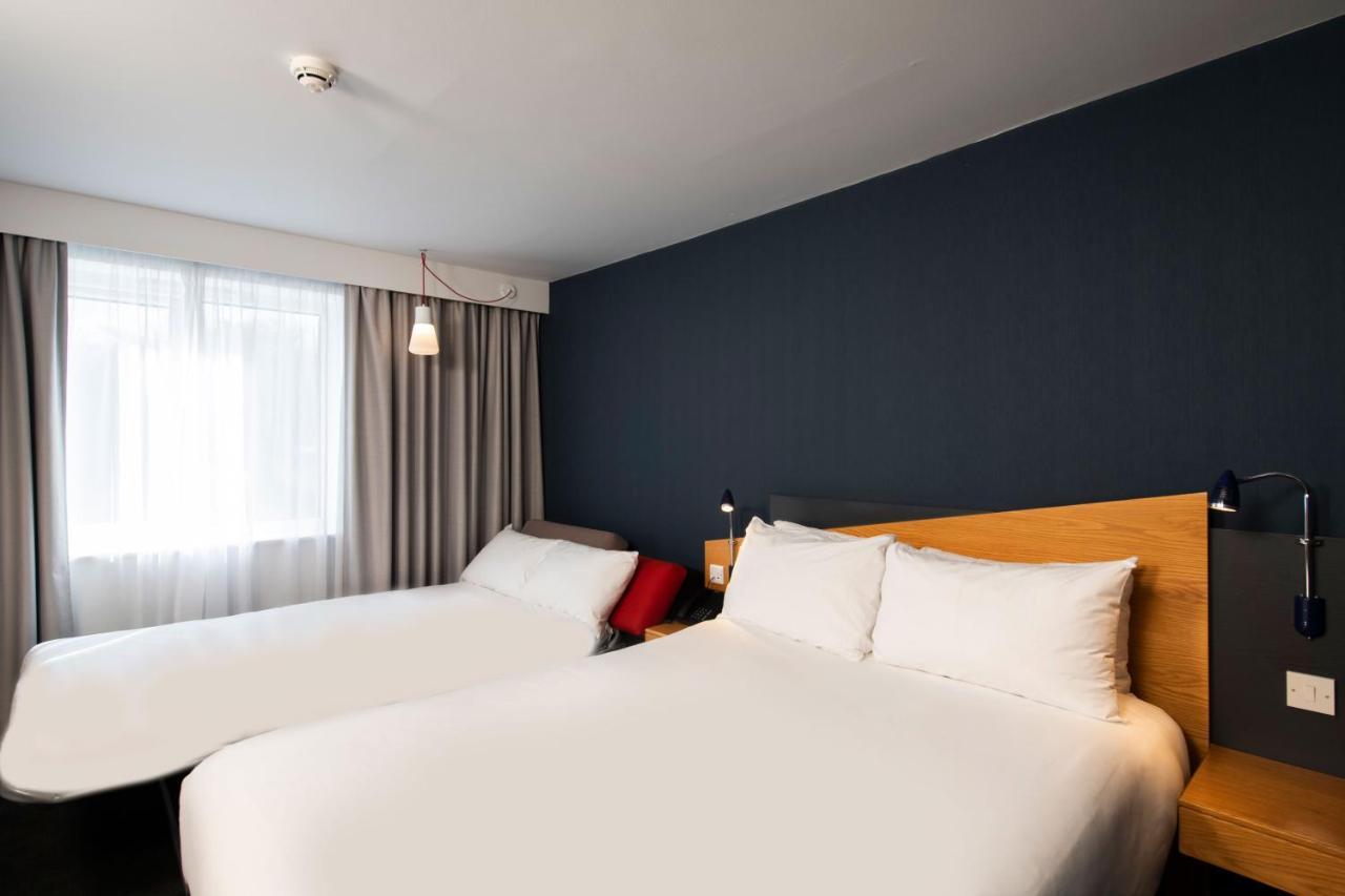 Holiday Inn Express Stirling By Ihg Exteriör bild