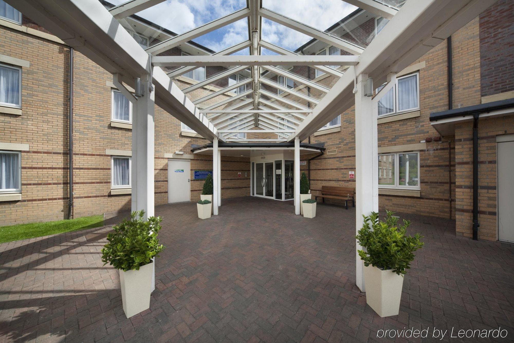 Holiday Inn Express Stirling By Ihg Exteriör bild