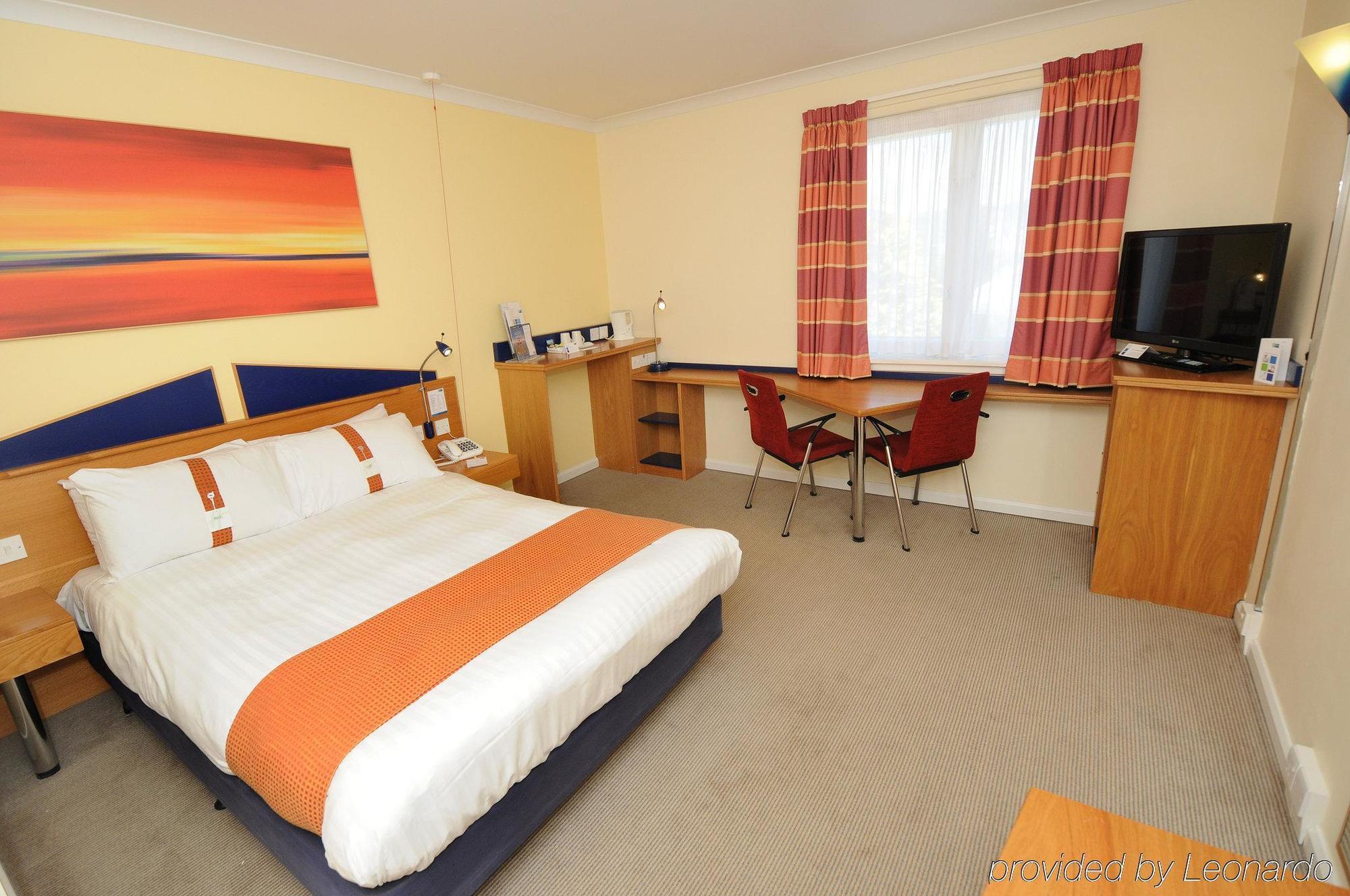 Holiday Inn Express Stirling By Ihg Exteriör bild